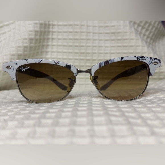 VINTAGE Ray-Ban Gradient  Midnight Purple & White ClubMaster Cat-Eye Sunglasses - Picture 1 of 11